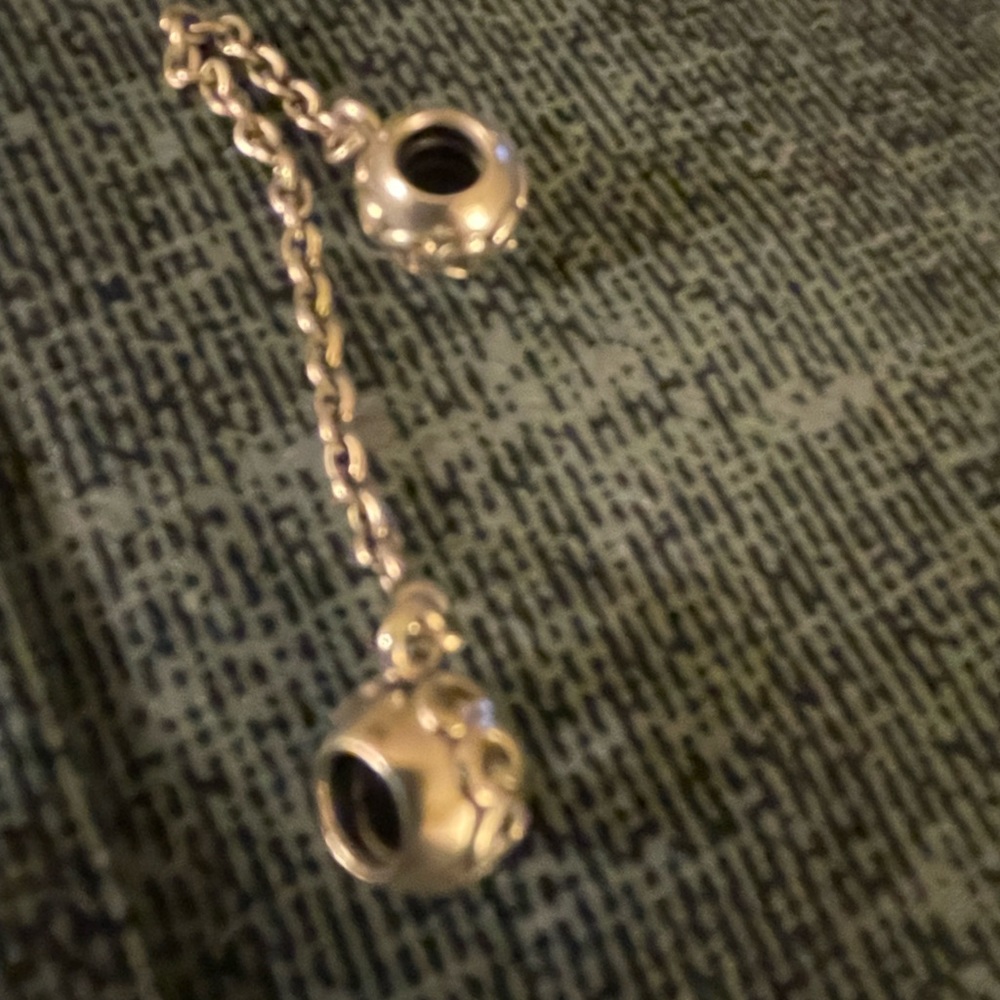 Pandora Band of Hearts safety chain